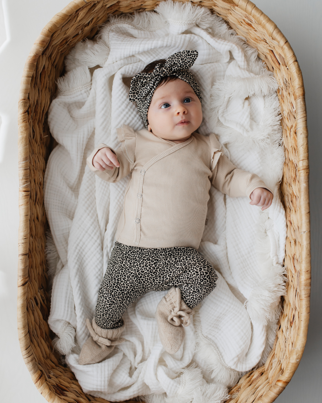 Ruffle Overslagshirtje | Beige Rib