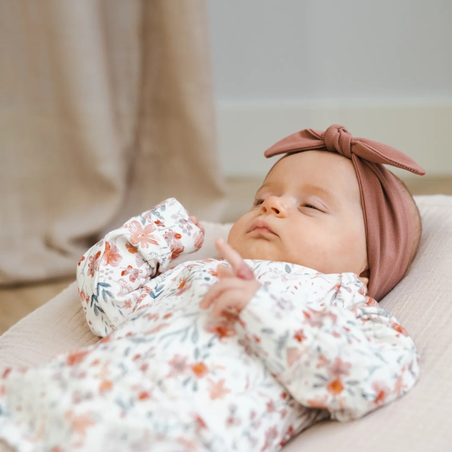 Boxpakje-water-flowers-haarband-clay_Momsandminis.jpg