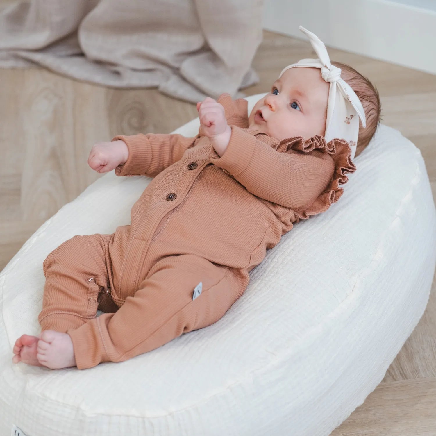 Ruffle boxpakje perzik – Moms mini's