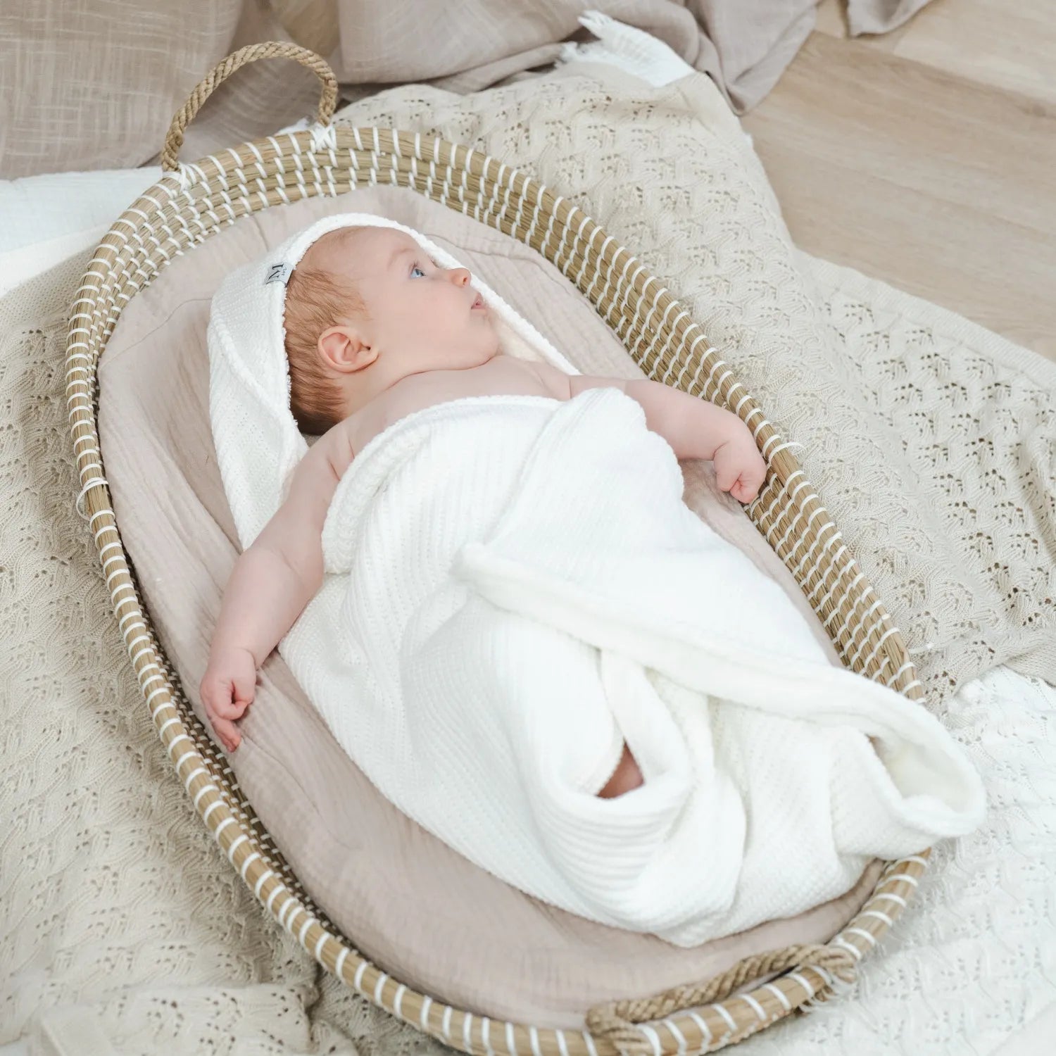 Wikkeldoek-knit-ecru-2_Momsandminis.jpg