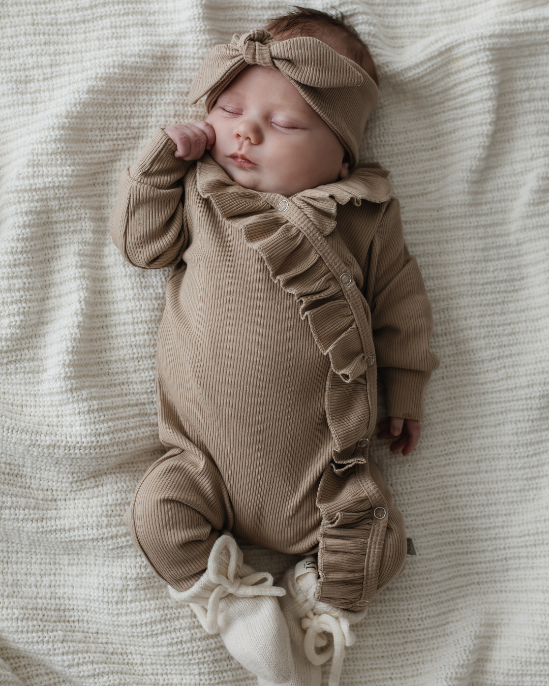 Ruffle Boxpakje | Dark Beige Rib