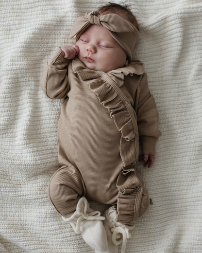 Ruffle Boxpakje | Dark Beige Rib