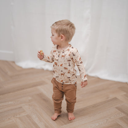 Chino cacao-Button longsleeve forest animals_Momsandminis