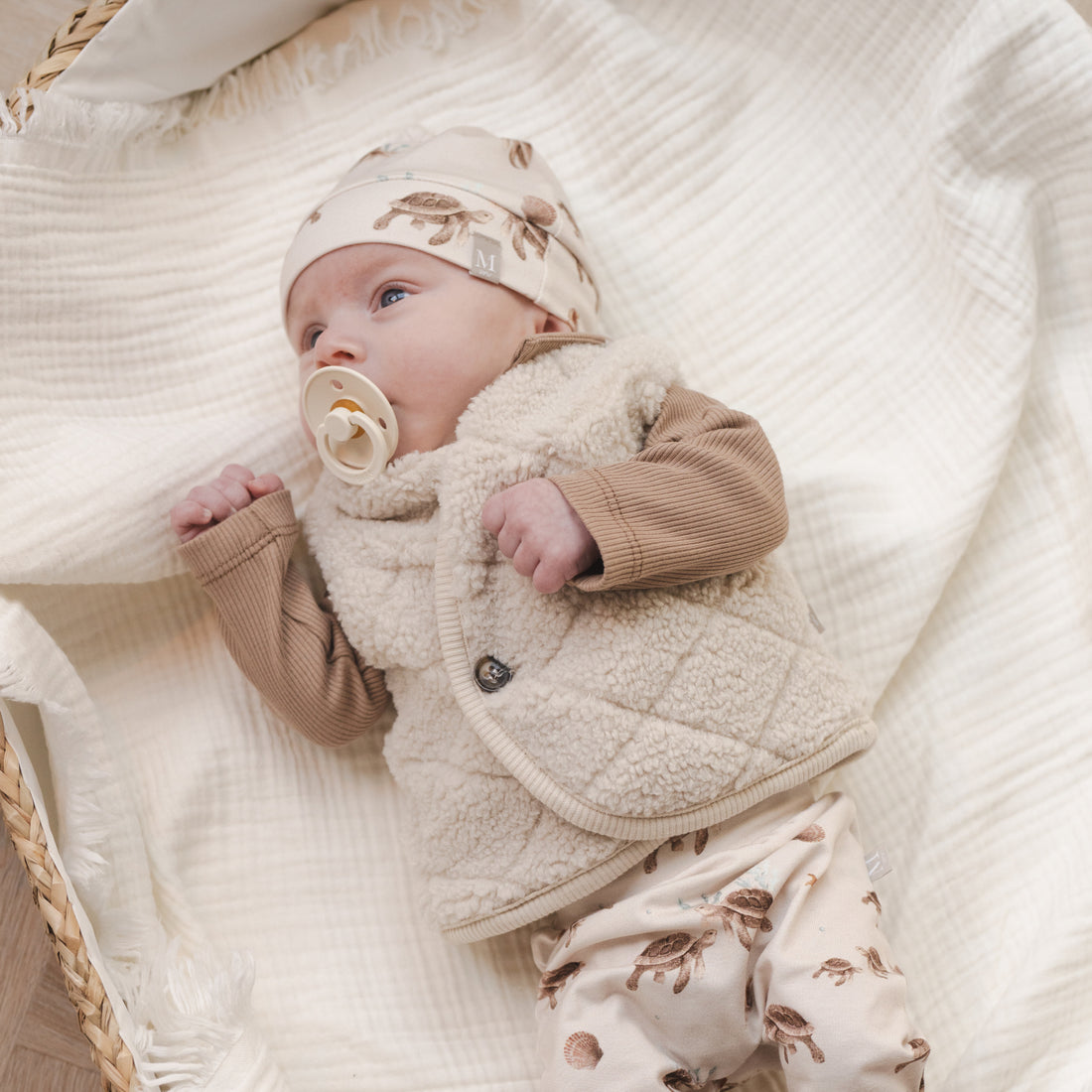 Gilet ruit naturel_Momsandminis