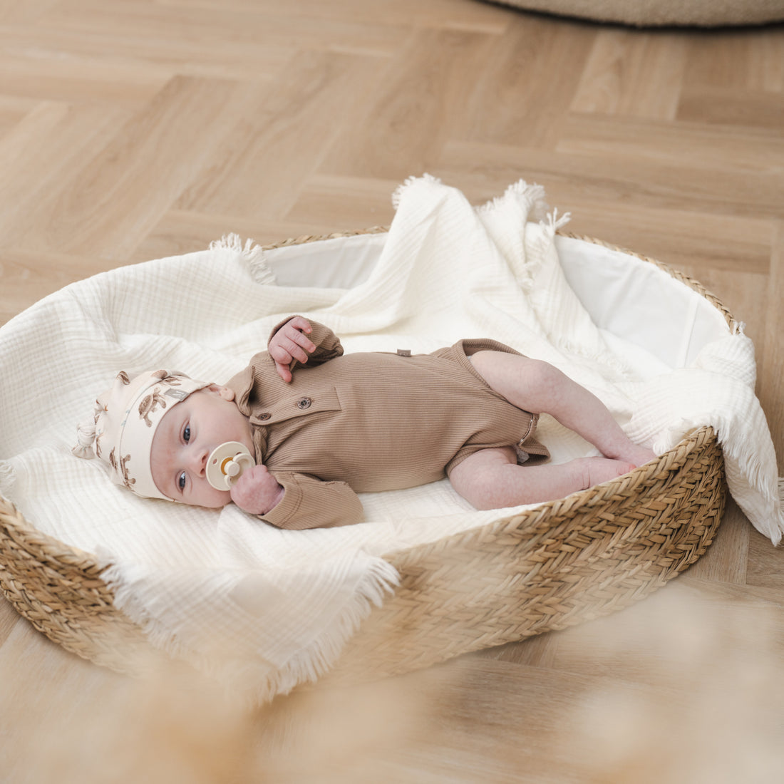 Rompertje taupe rib_Momsandminis
